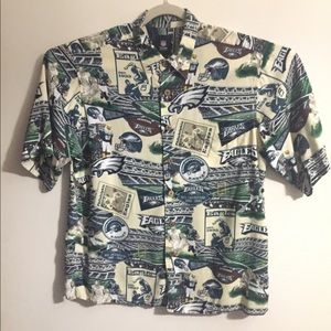 NFL Philadelphia Eagles Green and Cream Casual Button Down Shirt